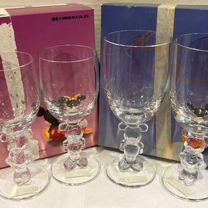 4 Mickey and Minnie stem wine or beverage glasses